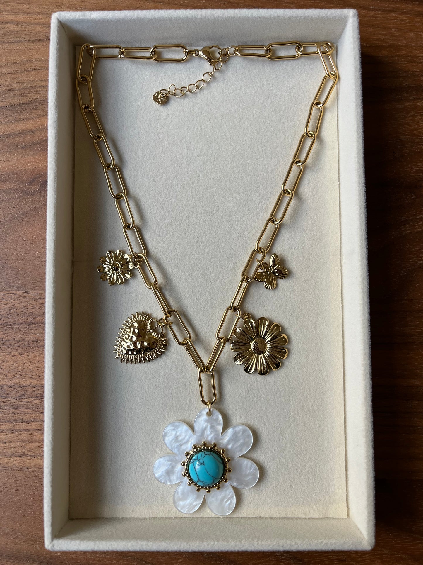 Collier Iki